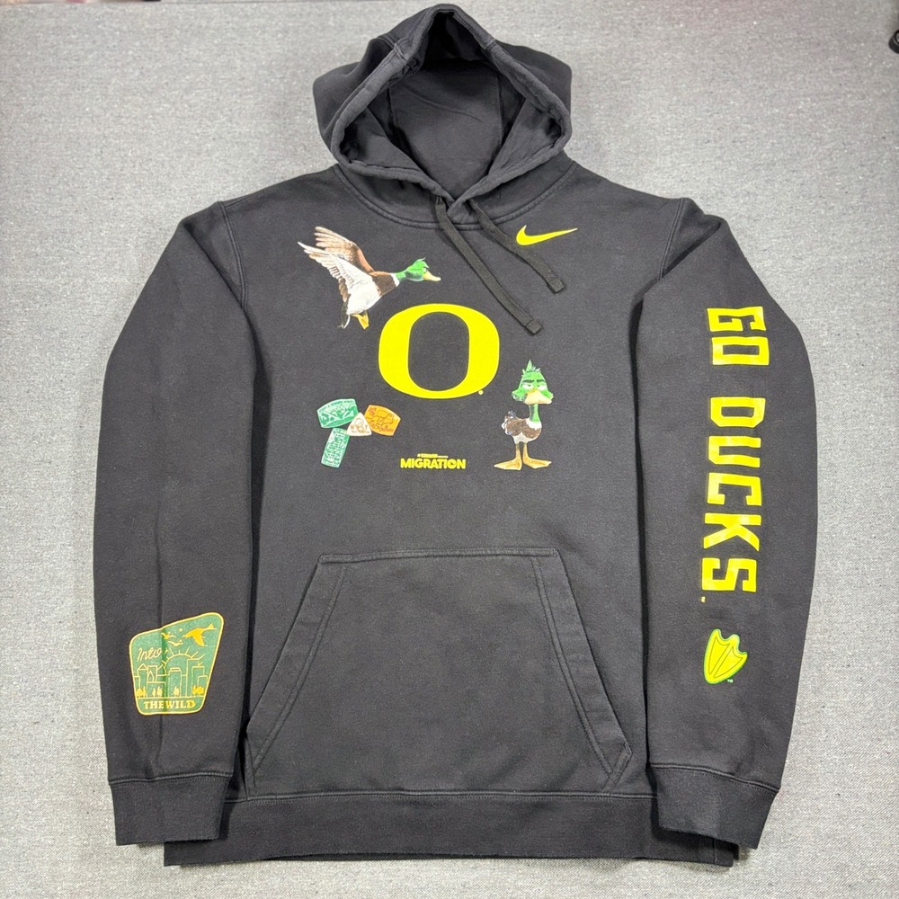 Nike Hoodie Mens Medium Black Oregon Ducks Migration Movie Graphic Pullover